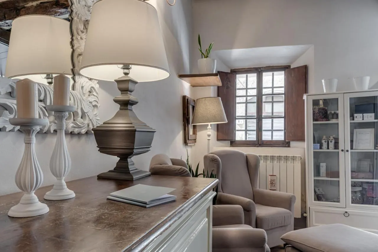 בית הארחה San Quirico dʼOrcia Torre Camaldoli B&B - Borgo Capitano Collection - Albergo Diffuso